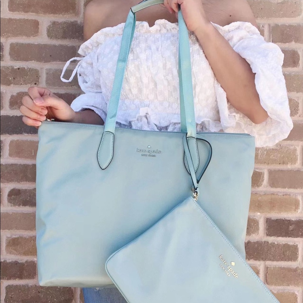 Kate Spade ♠️ Tote + Pouch - Picture 4 of 4